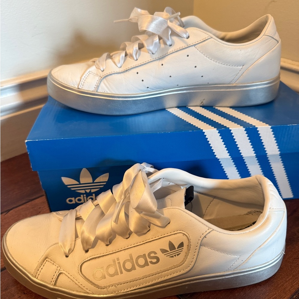 Adidas Women's White and Silver Sneakers Sz 9